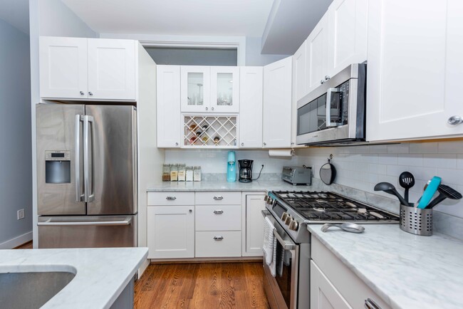 Building Photo - 3612 10th St NW