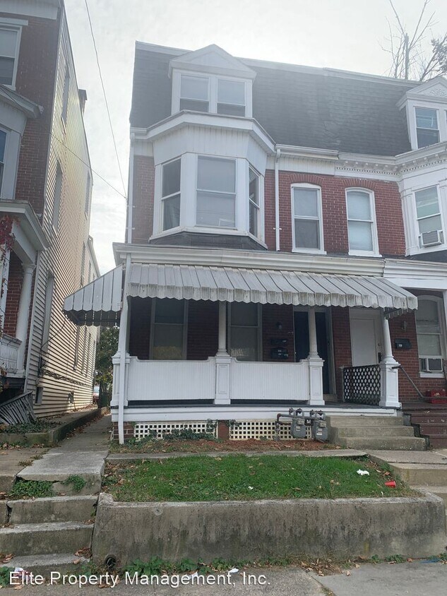 Primary Photo - 1 br, 1 bath House - 734 W King St, 1st Floor