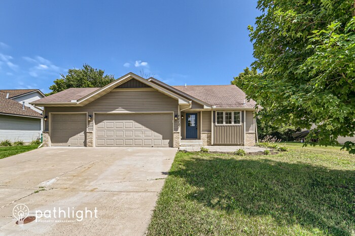 Primary Photo - 7472 Large Avenue Northeast, Otsego, MN, 5...