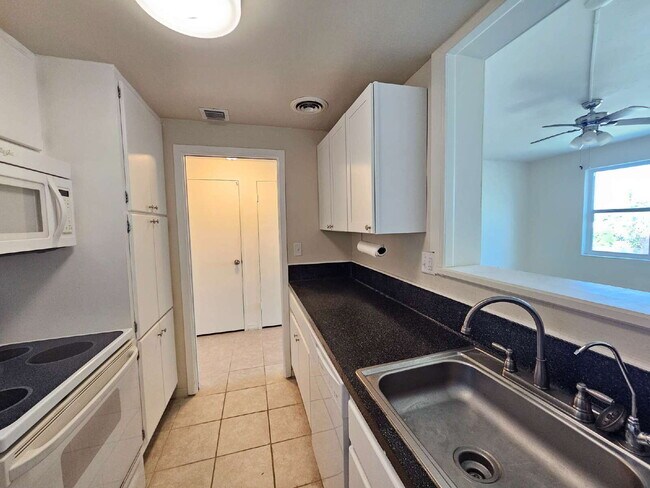 Foto del edificio - Satellite Beach Salt Life