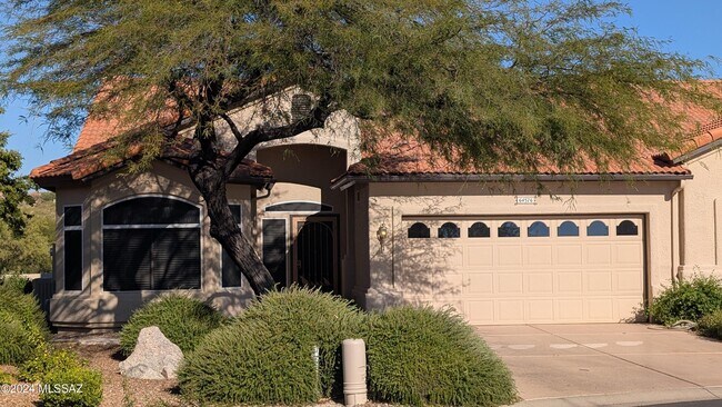 Foto del edificio - 64576 E Wind Ridge Cir