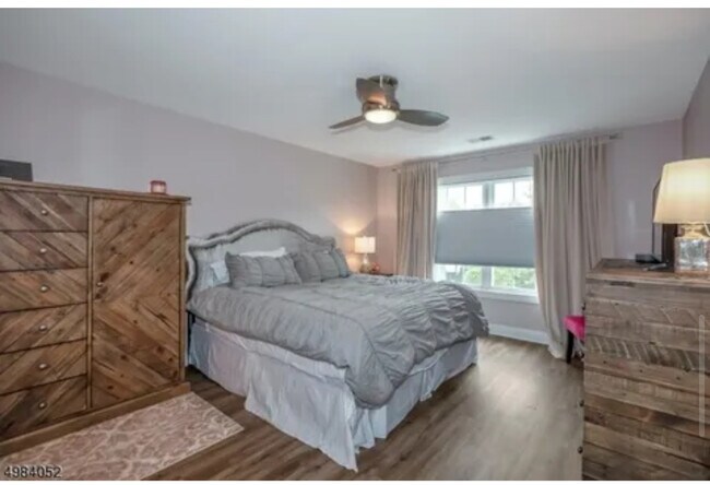 Foto del edificio - 1114 Peer Pl