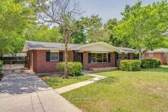 Building Photo - 3955 Tom Ln Dr