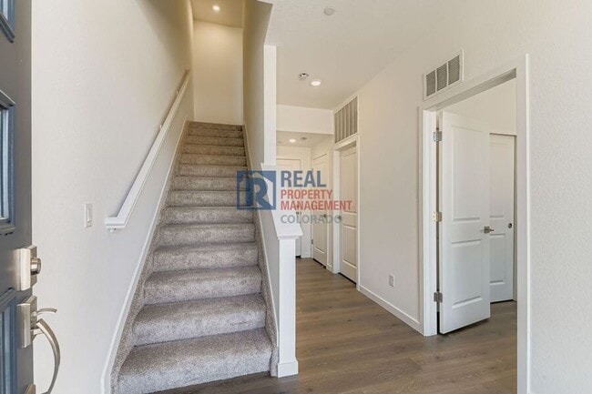 Foto del edificio - 1747 Peak Lp