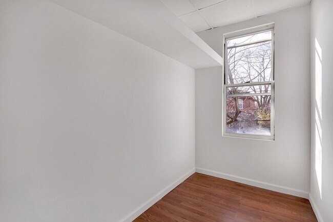 Foto del edificio - 3711 Orpwood St