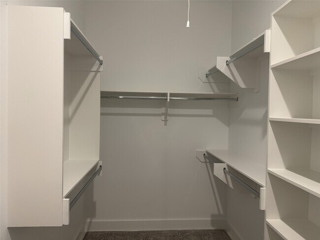 Foto del edificio - 540 Janisch Rd