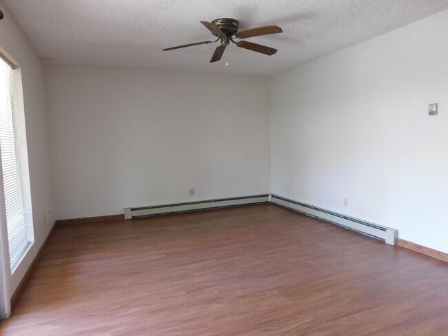 Foto del edificio - 805 E Cedar Ct