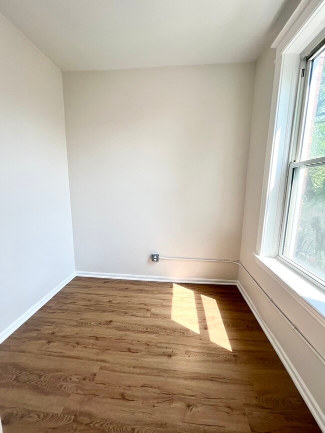 Building Photo - 2512 S Trumbull Ave