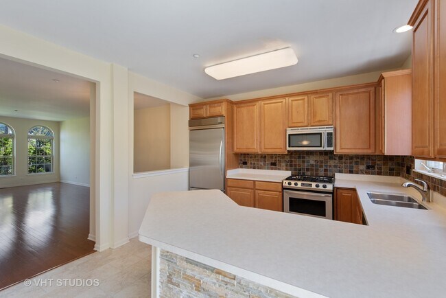 Building Photo - 591 Prestwick Ln