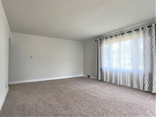 Foto del edificio - 108 E Cochran St