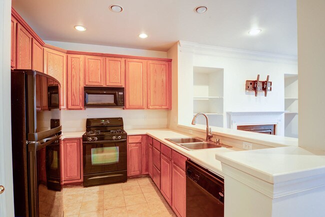 Cocina - 808 Donato Cir