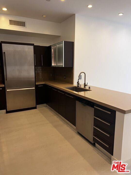 Foto del edificio - 855 Croft Ave