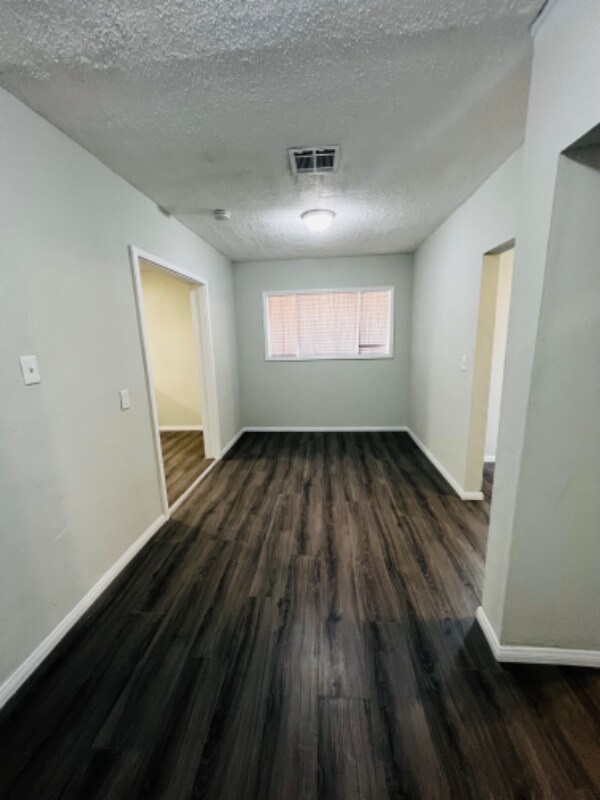 Foto del edificio - 37632 E Yermo Rd