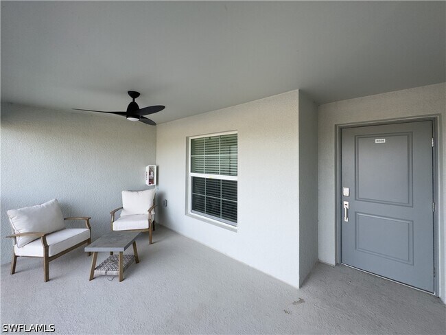 Foto del edificio - 5445 Double Eagle Cir