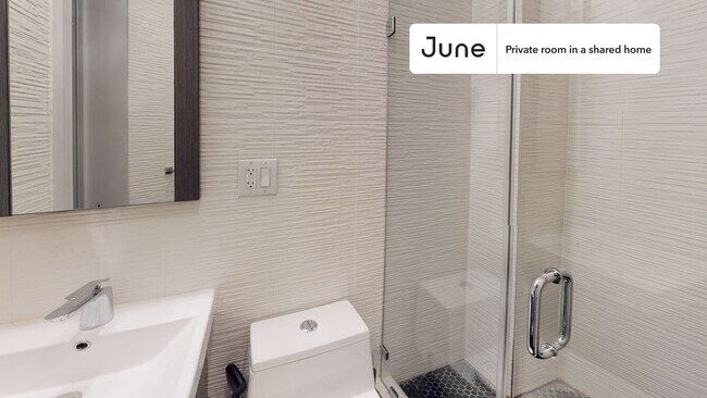 Foto del edificio - Room in Shared 3 bed/2 bath home