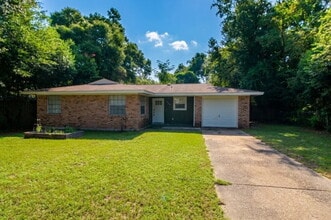 Building Photo - 316 E Garfield Dr