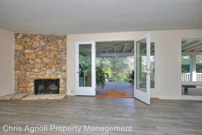 Building Photo - 3 br, 2.5 bath House - 1880 Barker Pass Road
