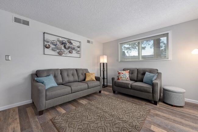 Photo - 2 Bedroom 1 Bath Condo Near Rosamond Park