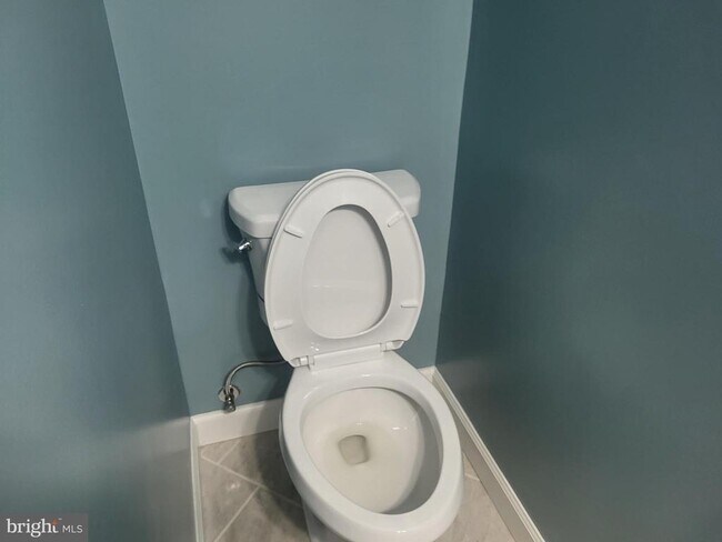 Building Photo - 36 Stephanie Dr