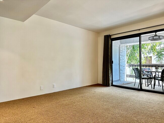 Foto del edificio - 5125 E Waverly Dr