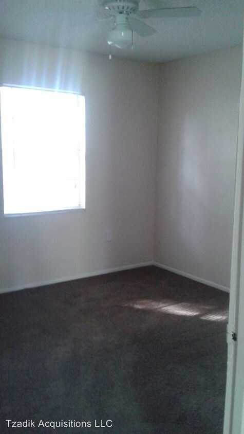 Building Photo - 2 br, 1 bath Apartment - 3950 Country Place