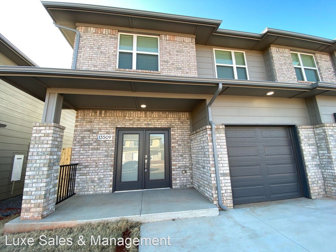 Primary Photo - 3 br, 2.5 bath House - 13509 Vinita Drive
