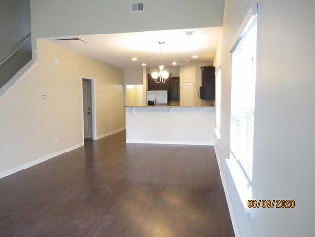 Building Photo - 1566 Ruger Dr