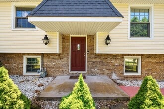 Building Photo - 2023 McFarland Rd