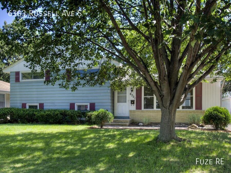 Primary Photo - 6303 Russell Ave S