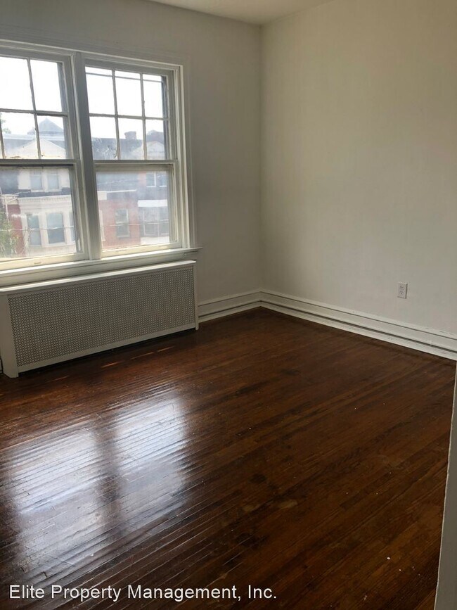 Foto del edificio - 1 br, 1 bath House - 547 W Market St. Unit 3