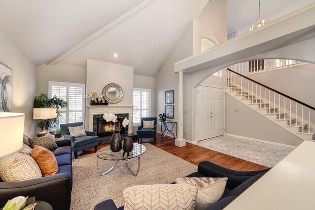 Building Photo - Elegant Granite Bay Home Located in Treela...