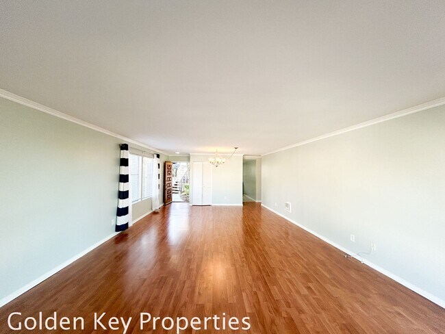 Foto del edificio - Welcome to this charming 2-bedroom, 2-bathroom downstairs end unit in Alta Mira in Carlsbad!!