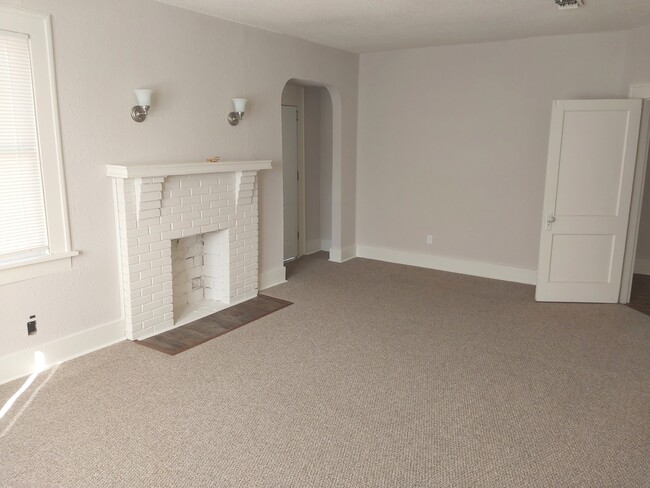 Foto del edificio - 1500 Maple St