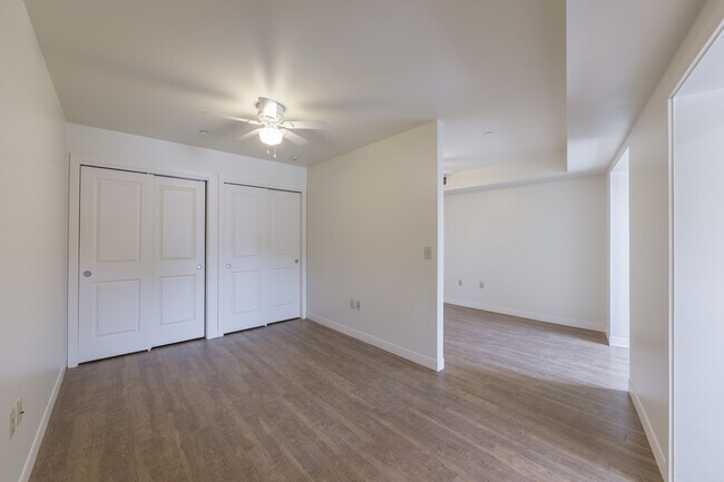 Foto del edificio - 876 W Lancaster Ave