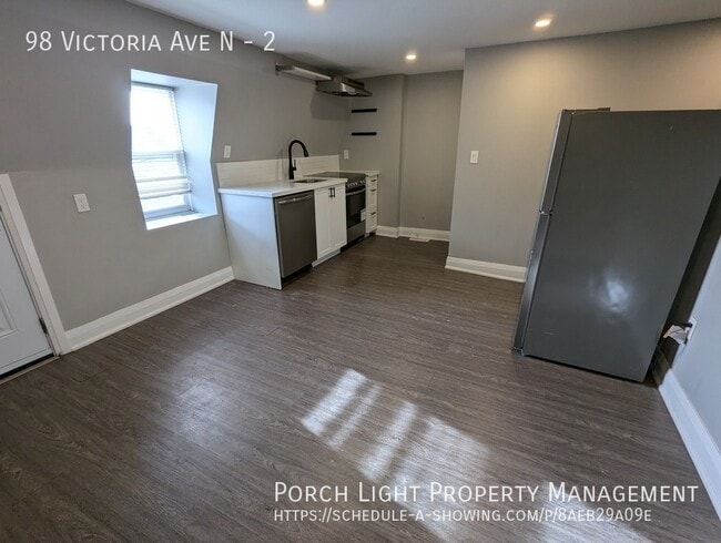 Building Photo - Modern 1 Bedroom Unit - Open Concept and Lots of Natural Light