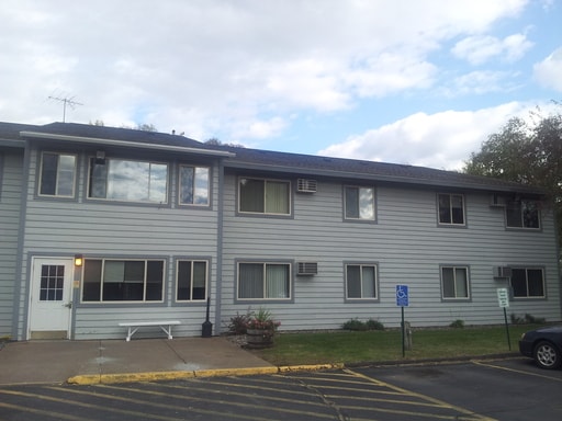 Primary Photo - 515 Calhoun Pl