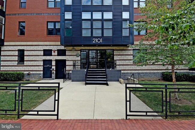 Building Photo - 2101 11th St NW