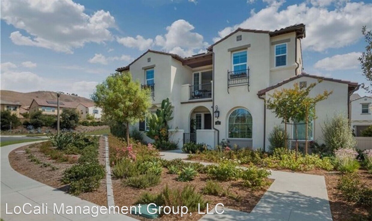 Primary Photo - 4 br, 4 bath House - 5 Rollizo St