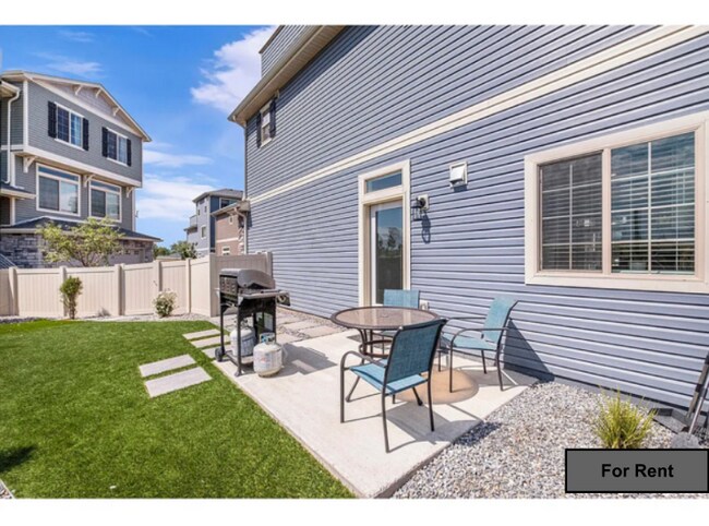 Building Photo - 3650 Pinonwood Ct