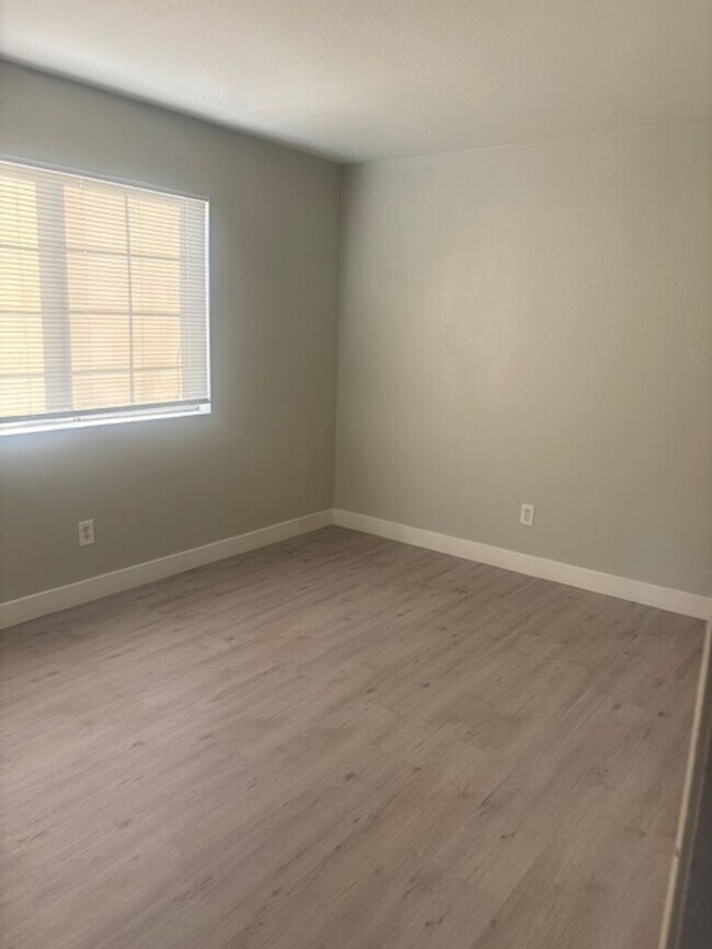 Foto del edificio - 4612 Krissylouise Way