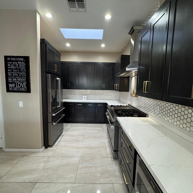 Foto del edificio - 1111 Vista De Los Alamos