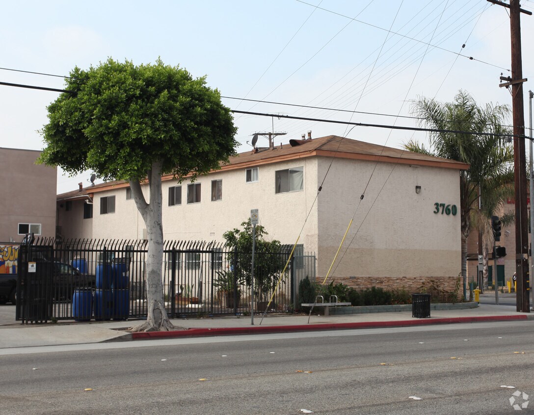 Primary Photo - 3760 El Segundo Blvd
