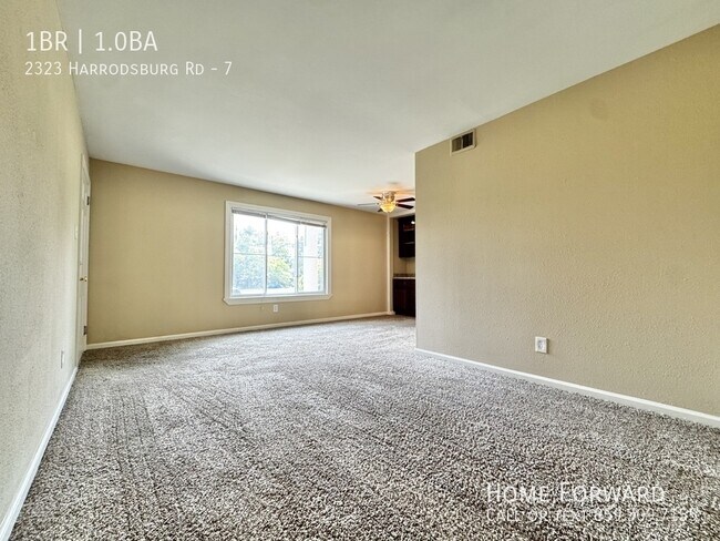 Foto del edificio - 2323 Harrodsburg Rd