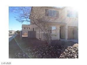 Foto principal - 5168 Emelita St