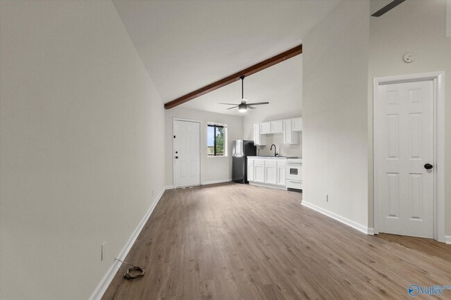 Foto del edificio - 3801 SW Triana Blvd