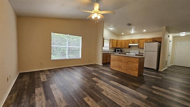 Foto del edificio - 6300 W Oak Park Blvd
