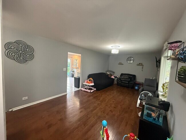 Foto del edificio - 122 Gall Ln