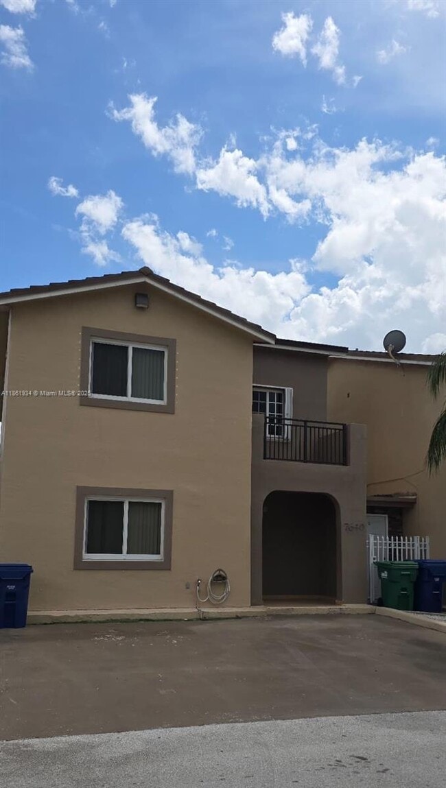 Building Photo - 7640 NW 182nd Terrace