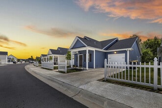 Building Photo - Dupont Meadows