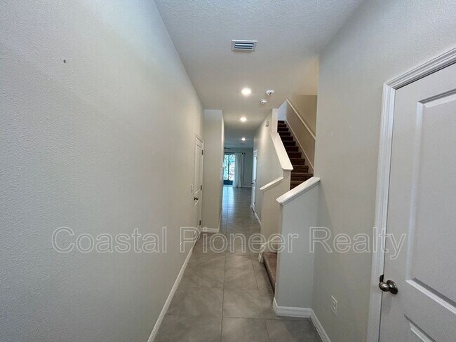Foto del edificio - 2946 Suncoast Plains Dr